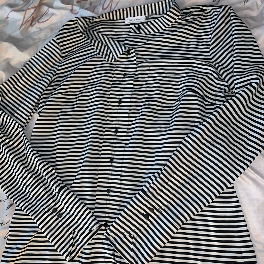 Low Calvin Klein collared blouse.